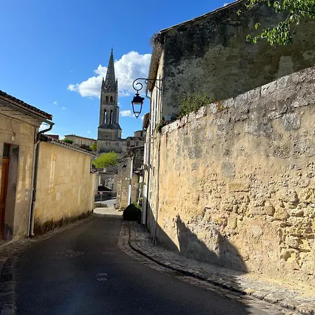 - L'escale Bigaroux Saint-Émilion